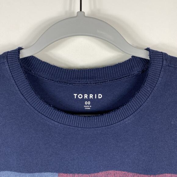 Torrid Size Medium American Flag Relaxed Heritage Jersey Raw Edge Tee Top Blue - Picture 3 of 4